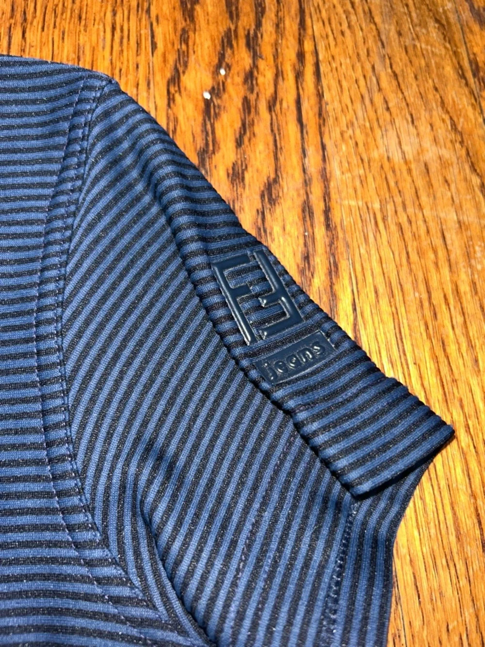 Vintage Fendi Jeans Ribbed Knit Top Made in Italy Navy Minimalist Y2K - Picture 3 of 7